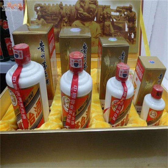 梅县回收整箱茅台多少钱哪里回收(附近上门回收茅台酒）